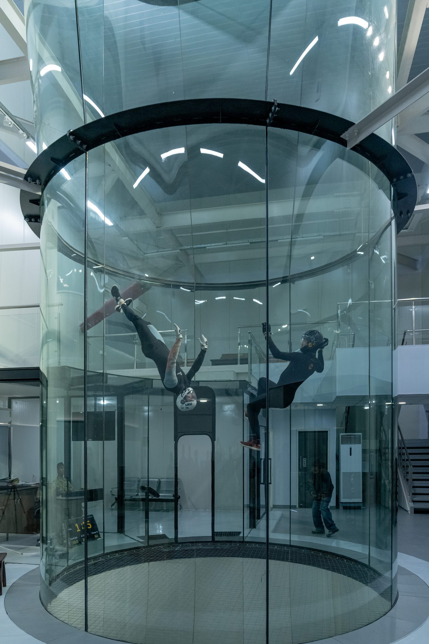 Vertical wind tunnel free-fall training